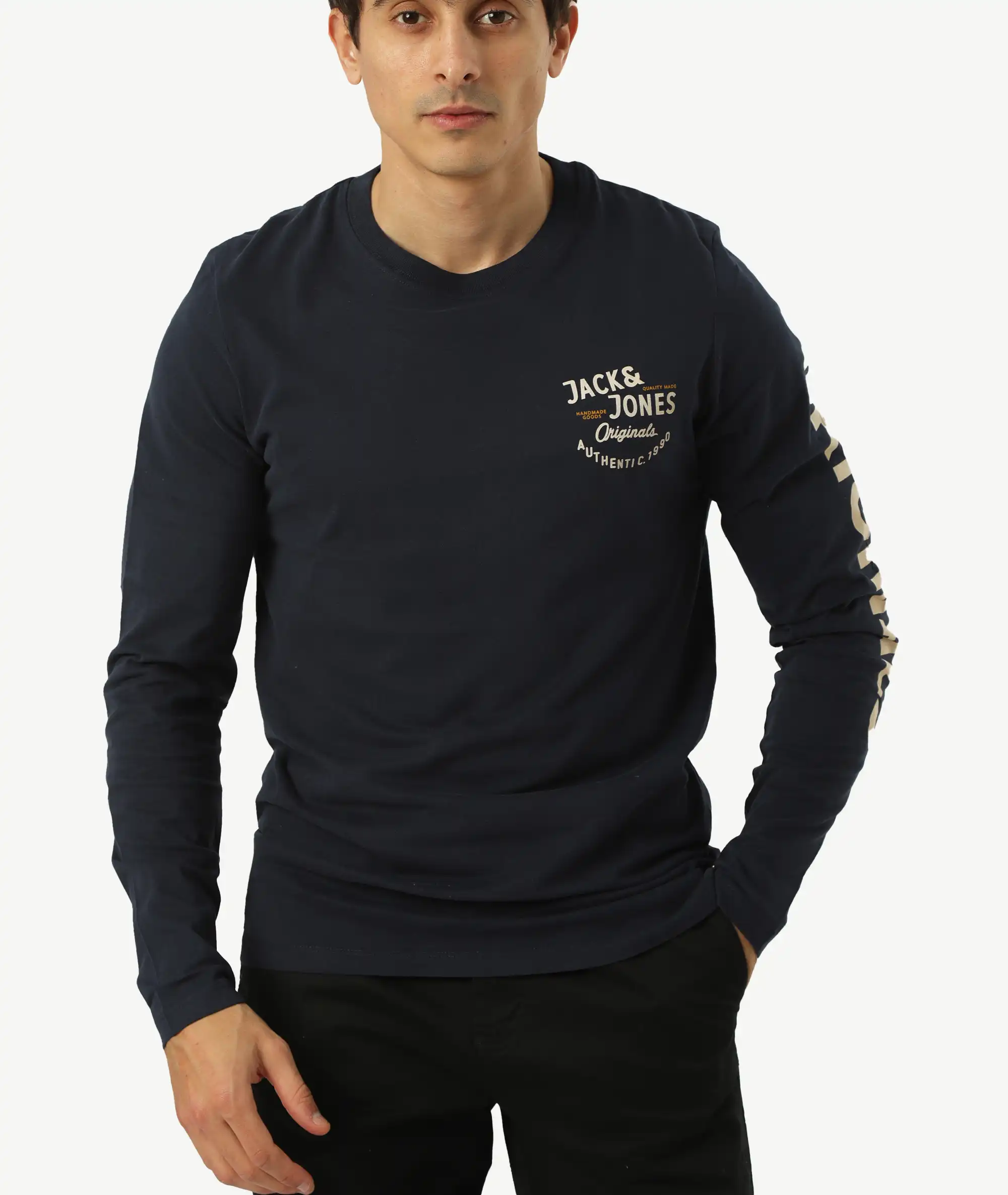 E-140030001-006_A Pull En Coton Coupe Classique – Image 1