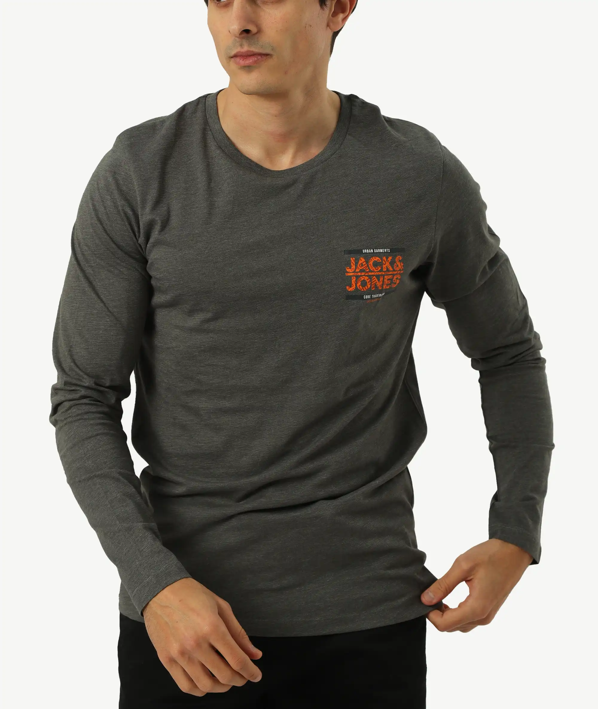 E-140030002-008_A Pull En Coton Coupe Classique – Image 1