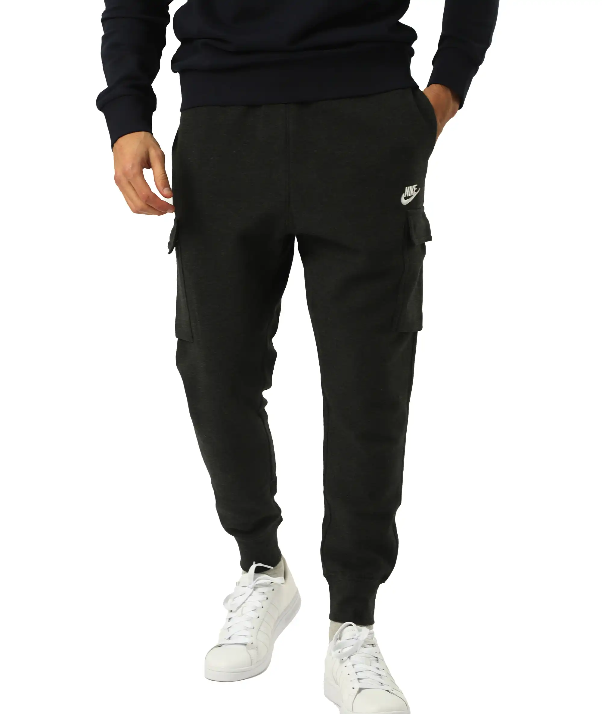 E-186015002-008_A Bas Jogging Nike Gris Souris Cargo Athlétique Homme – Image 1