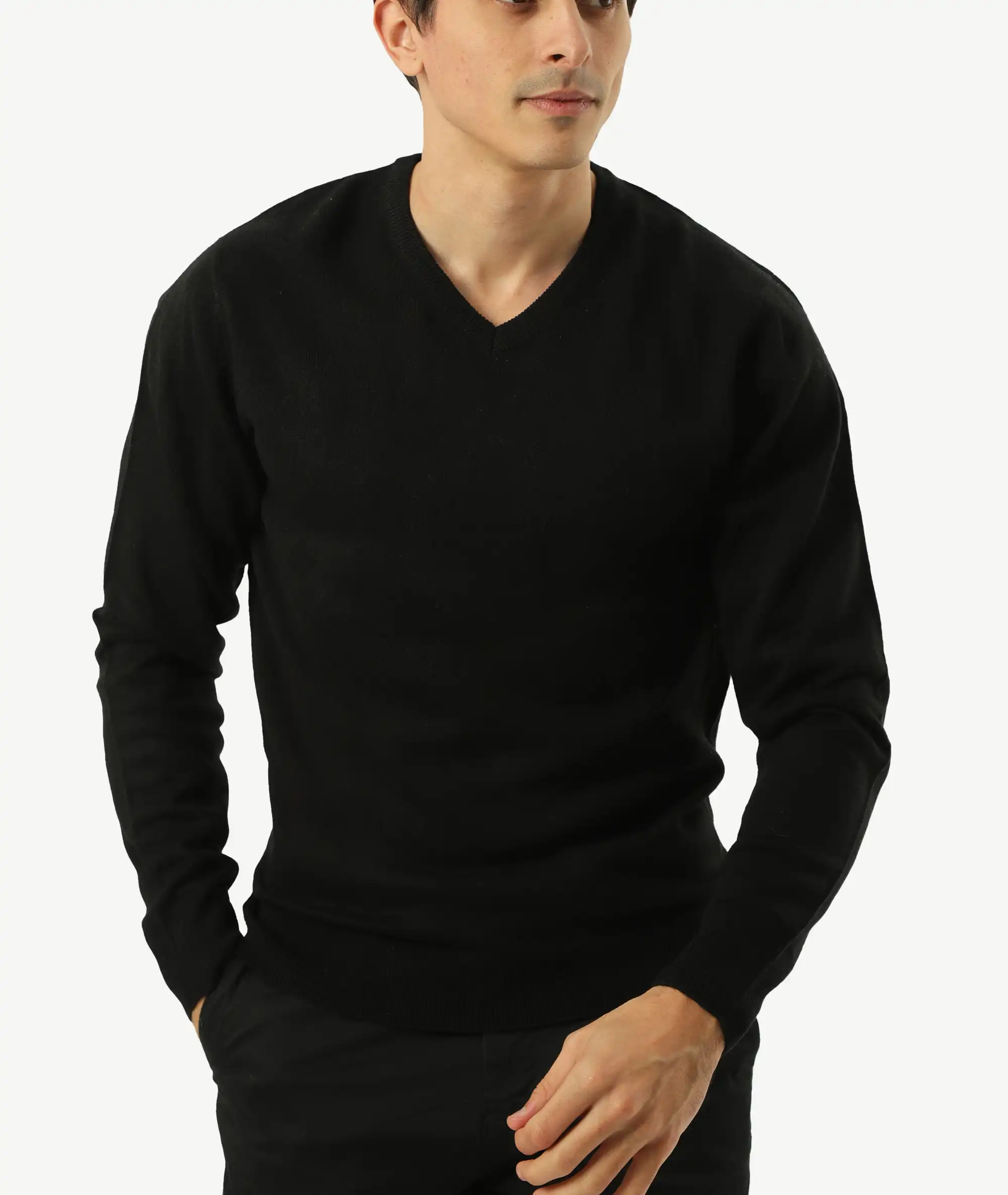 E-192021001-003_A Pull Laine ZARA Noir – Image 1