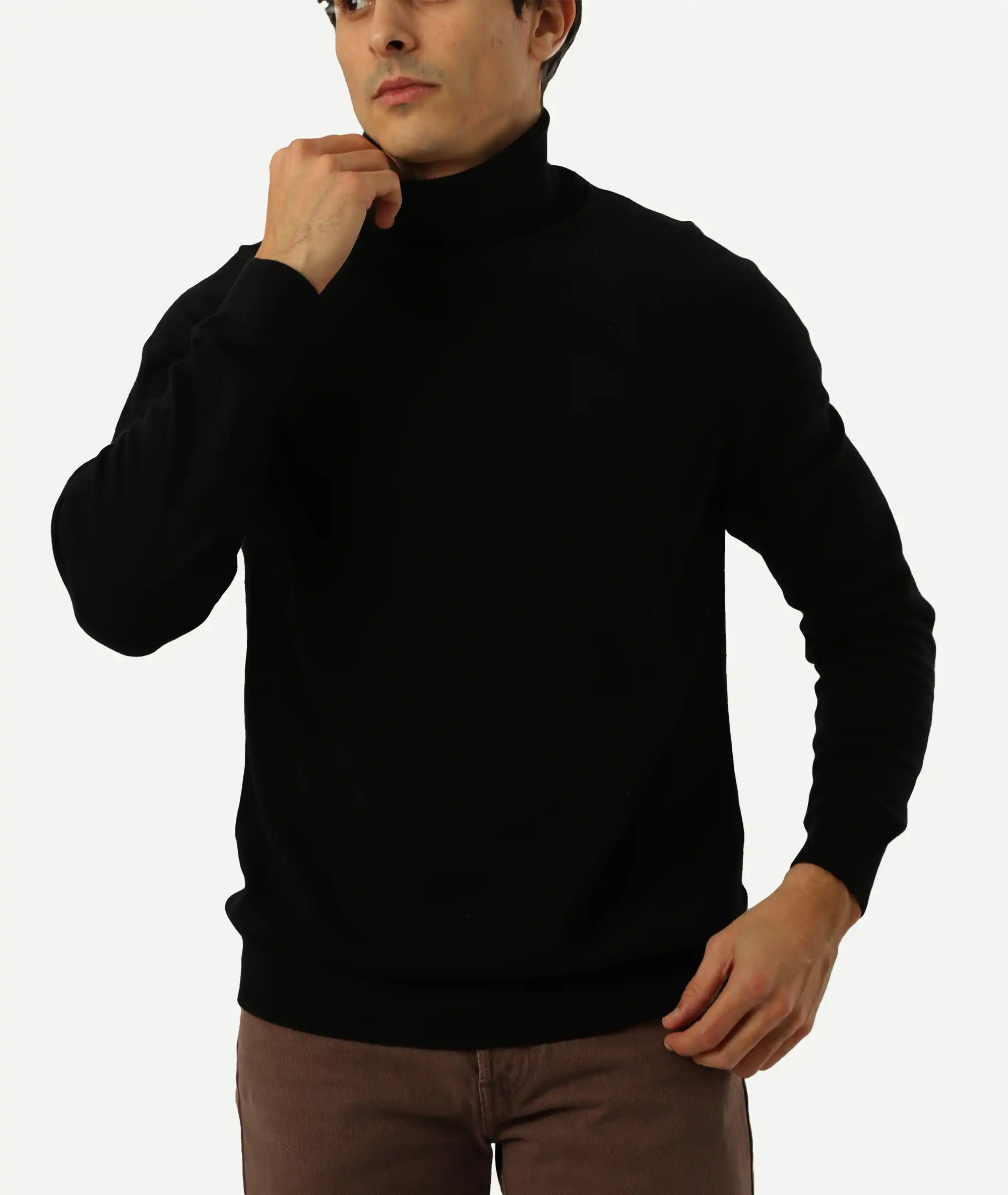 E-192021007-003_A Pull Col Roulé ZARA Noir – Image 1