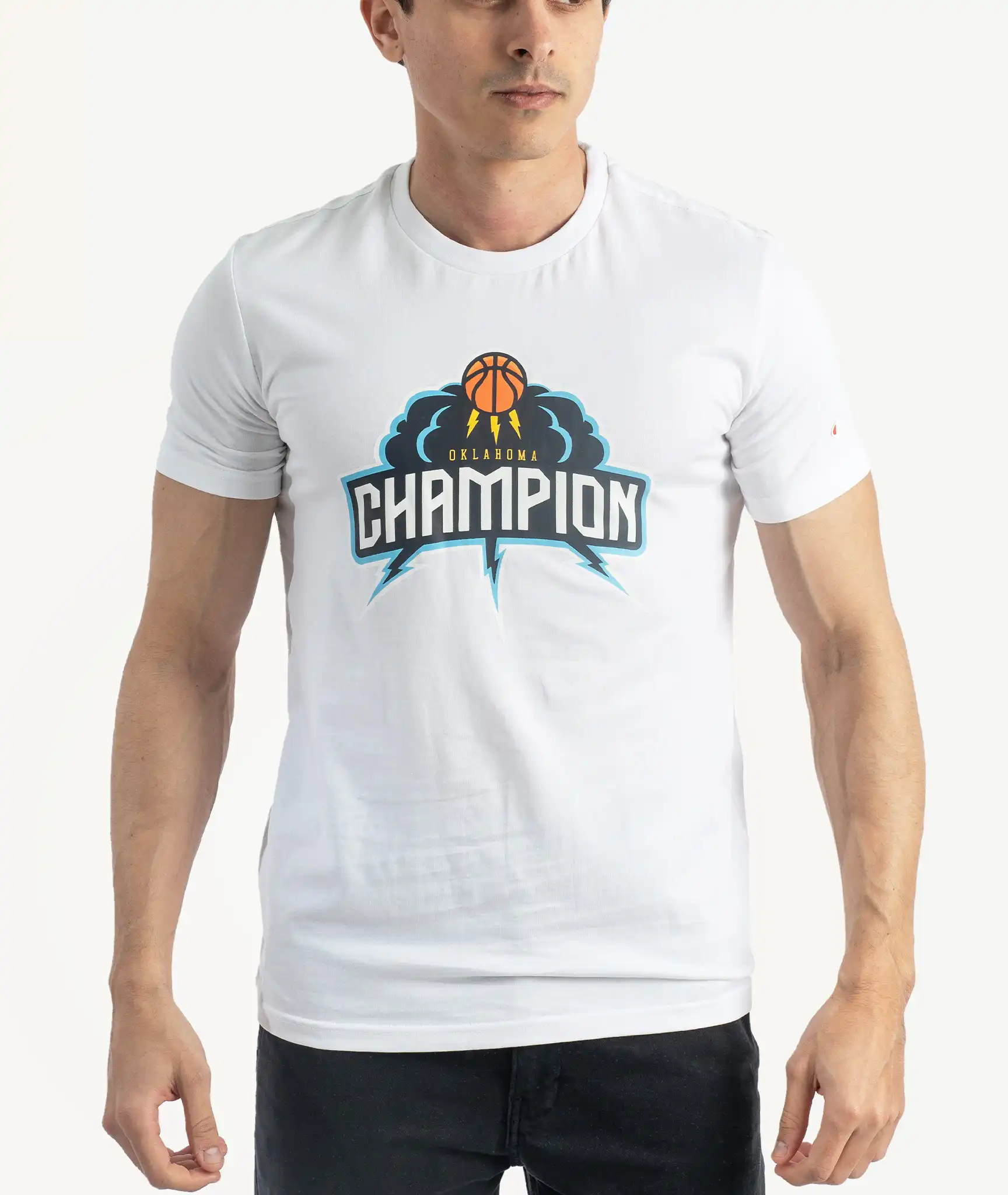 E-115034007-002_A T-Shirts CHAMPION Blanc – Image 1