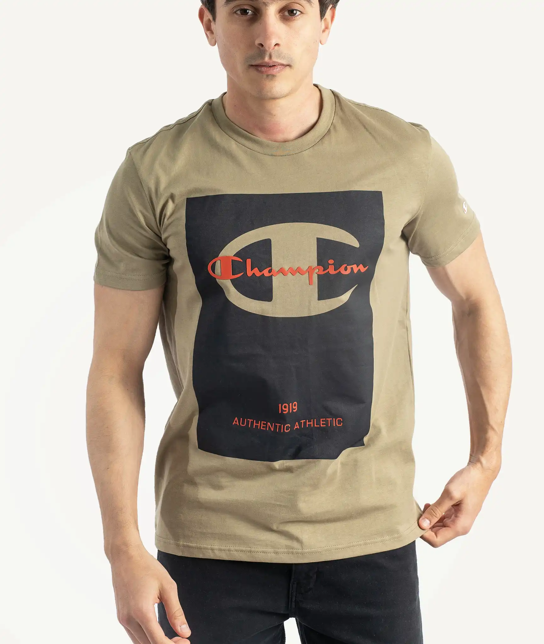 E-115034022-009_A T-Shirts CHAMPION Vert – Image 1