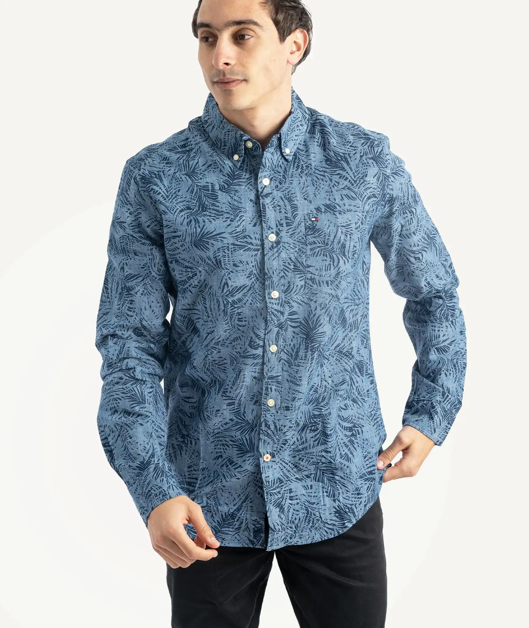 E-186006004-006_A Chemise Tommy Hlfiger Bleue Palmier – Image 1