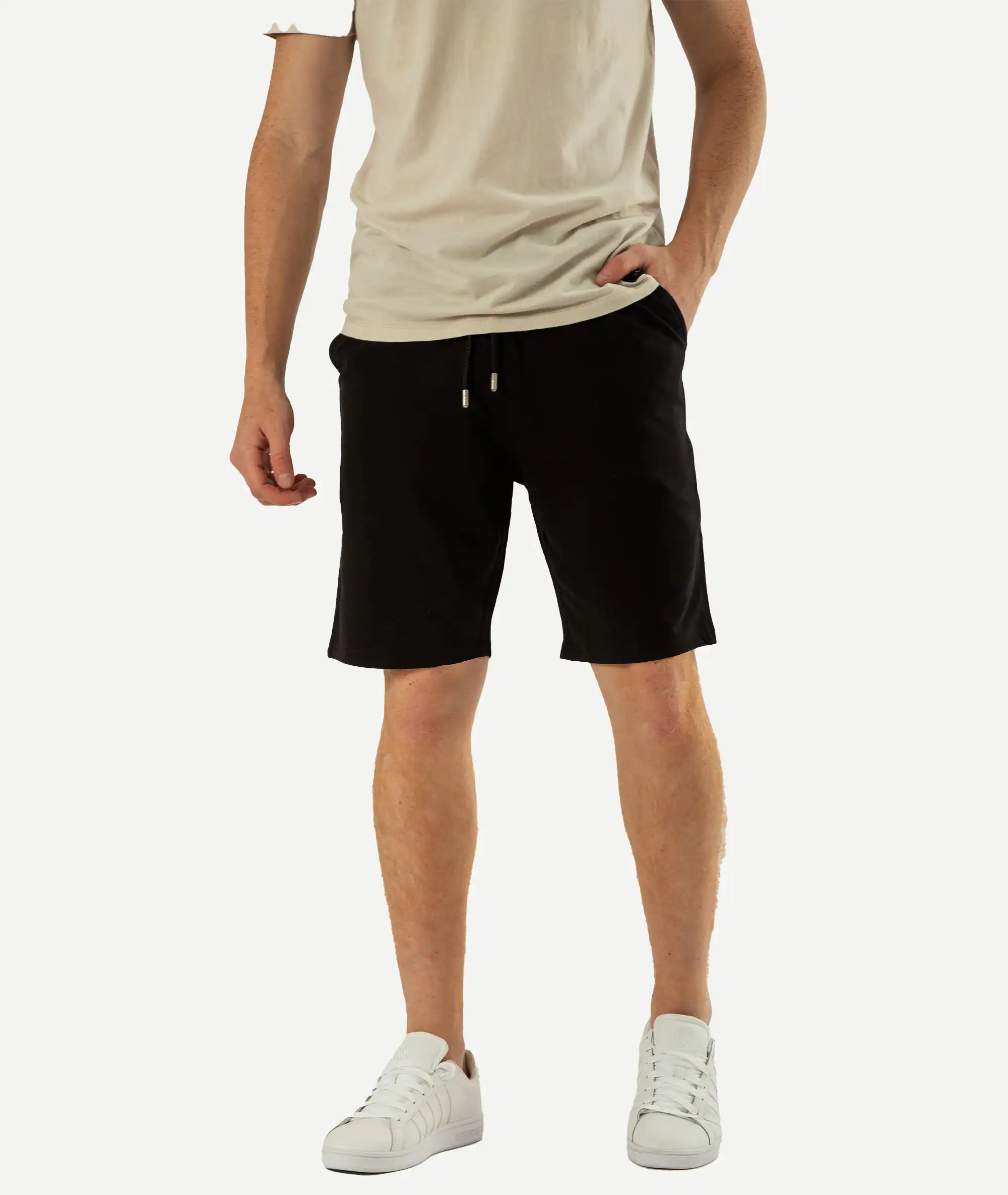 E-111026002-003_A Shorts Joggings CALLIOPE Noir – Image 1