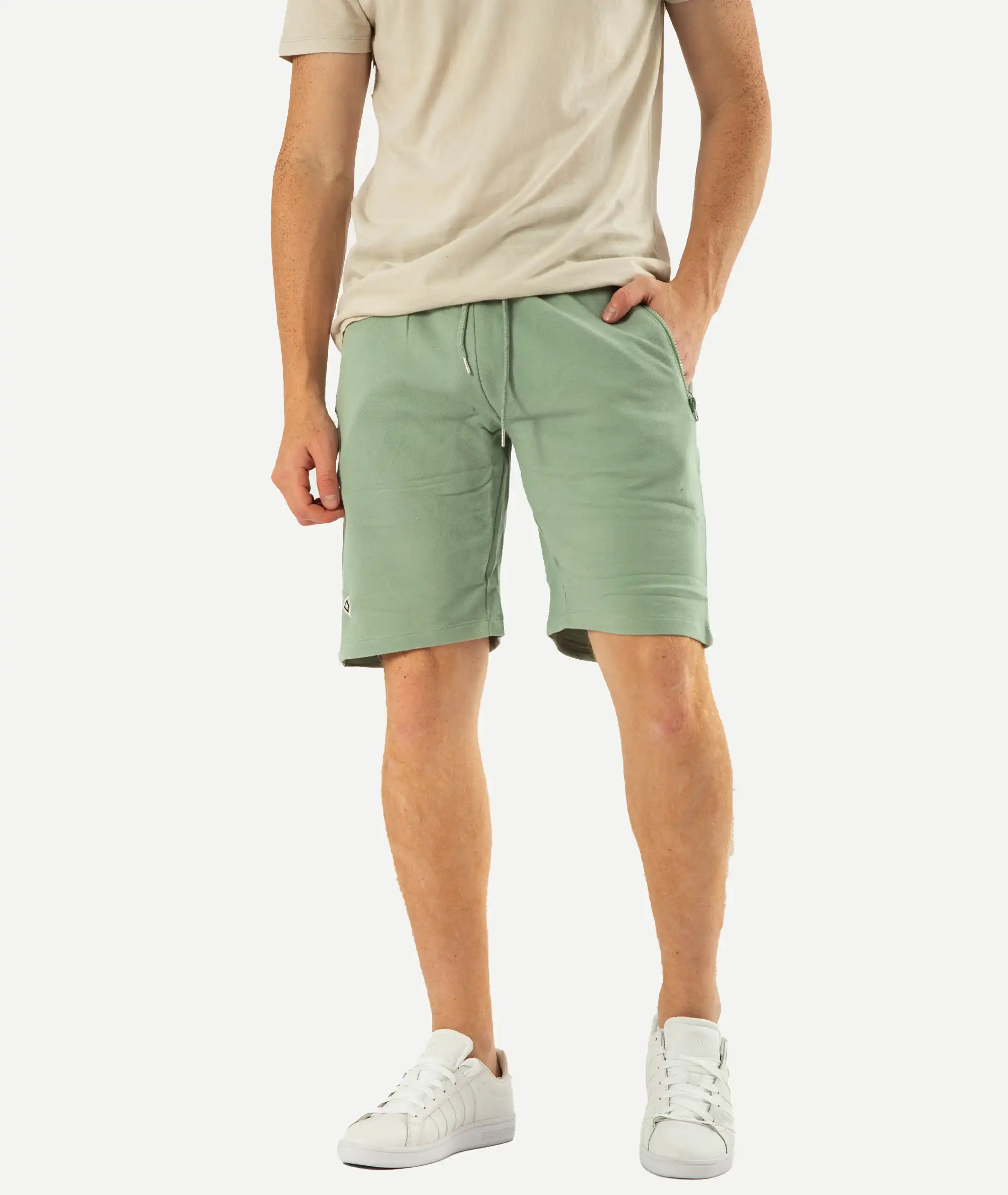 E-140026009-009_A Short Jogging Vert – Image 1