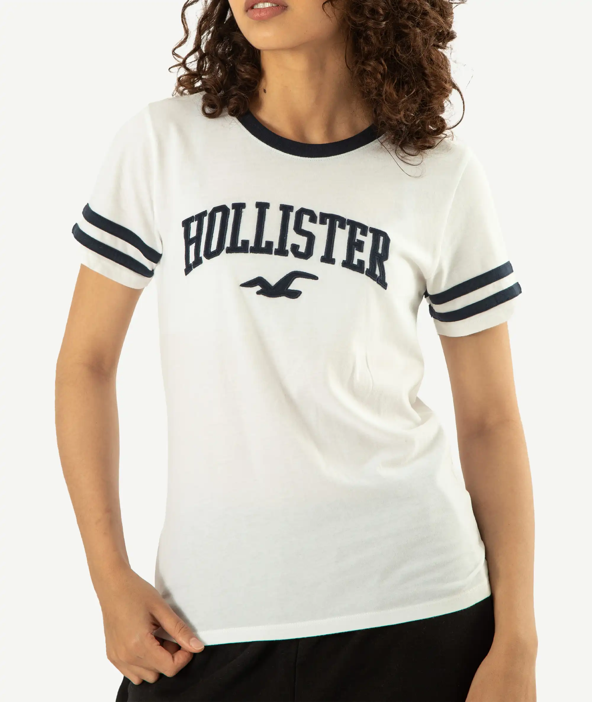 E-214034001-002_A T-Shirts HOLLISTER Pour Femme Blanc – Image 1