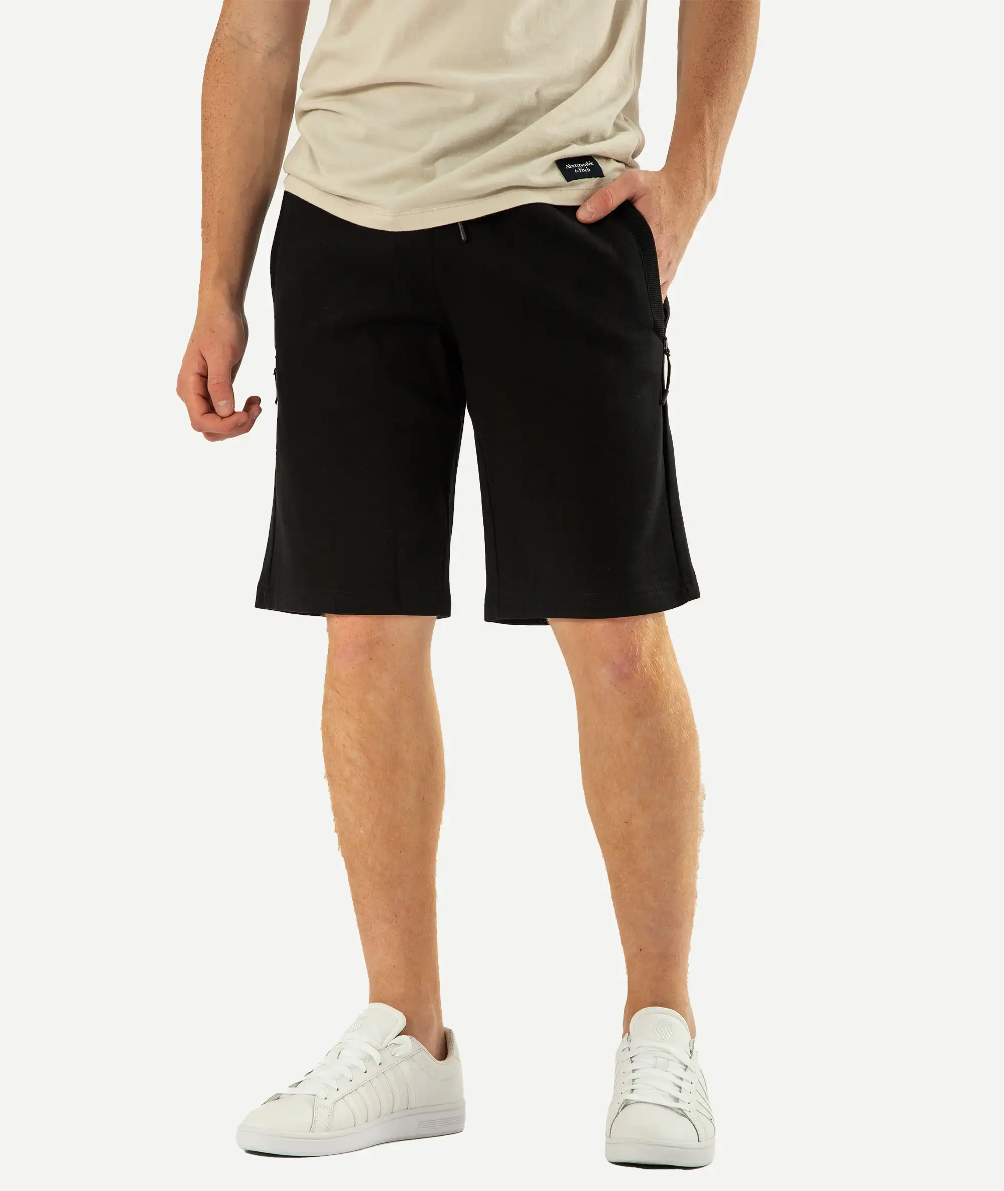 E-215026001-003_A Shorts Joggings PROACT Noir – Image 1