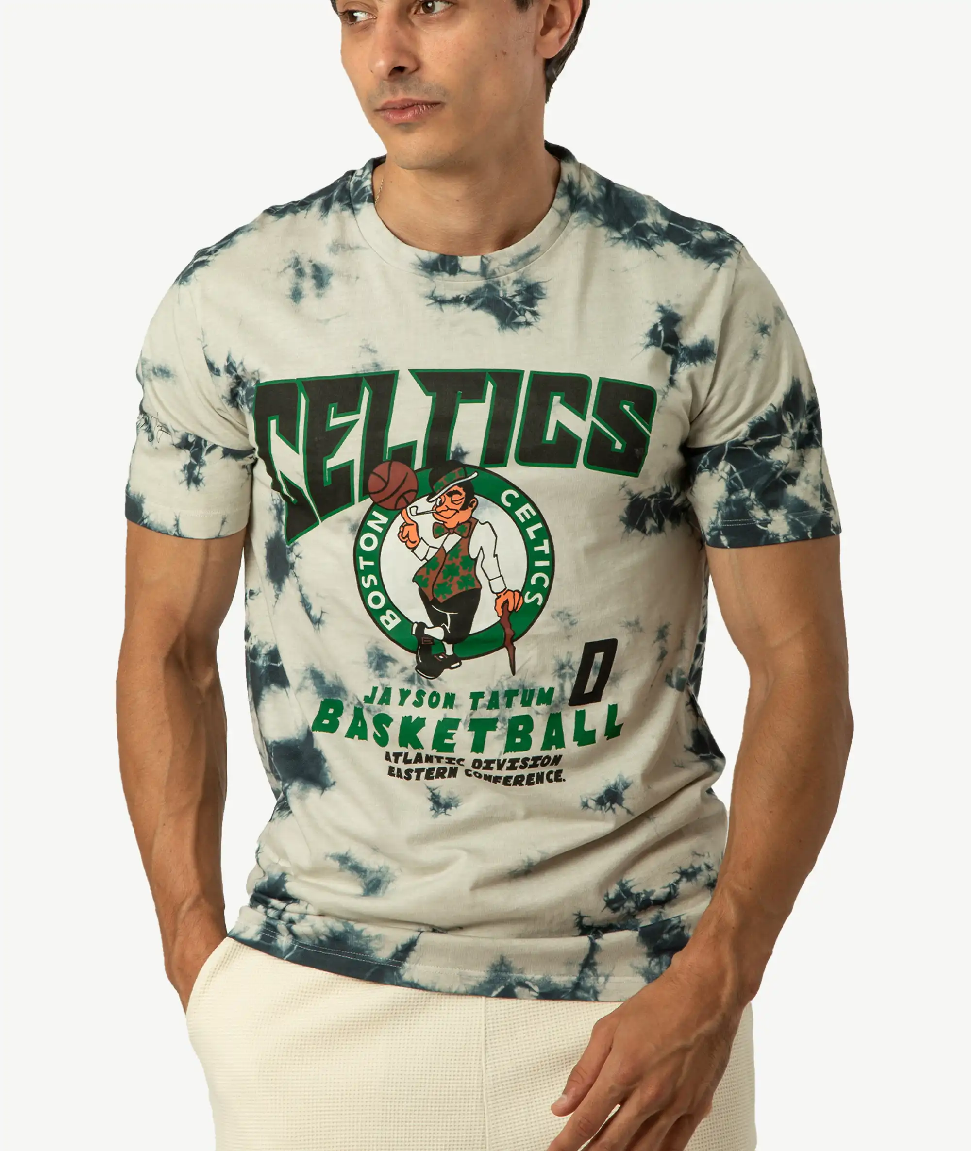 E-114034009-008_A T-Shirts Celio NBA – Image 1