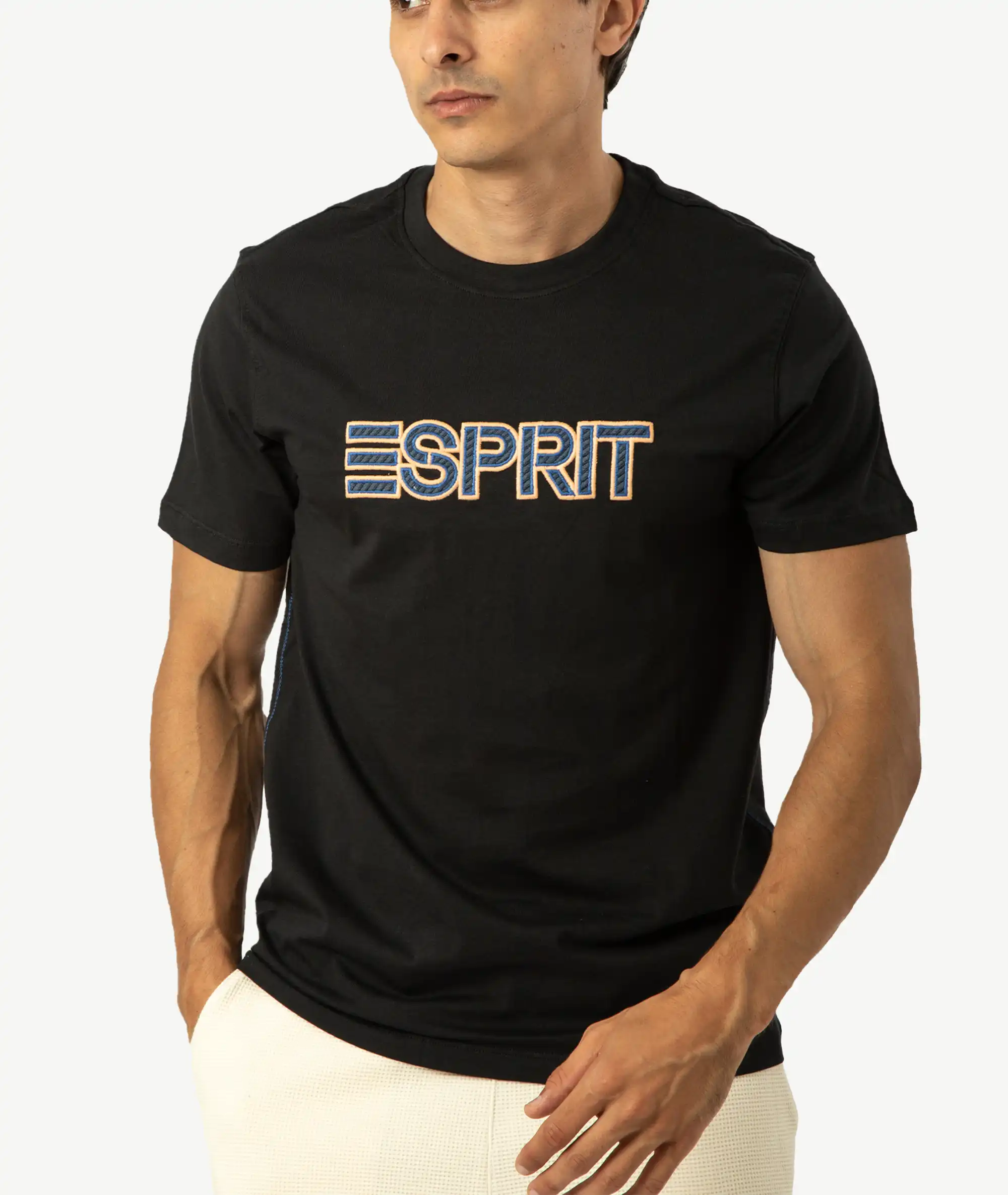 E-126034006-003_A T-Shirts Esprit Noir – Image 1