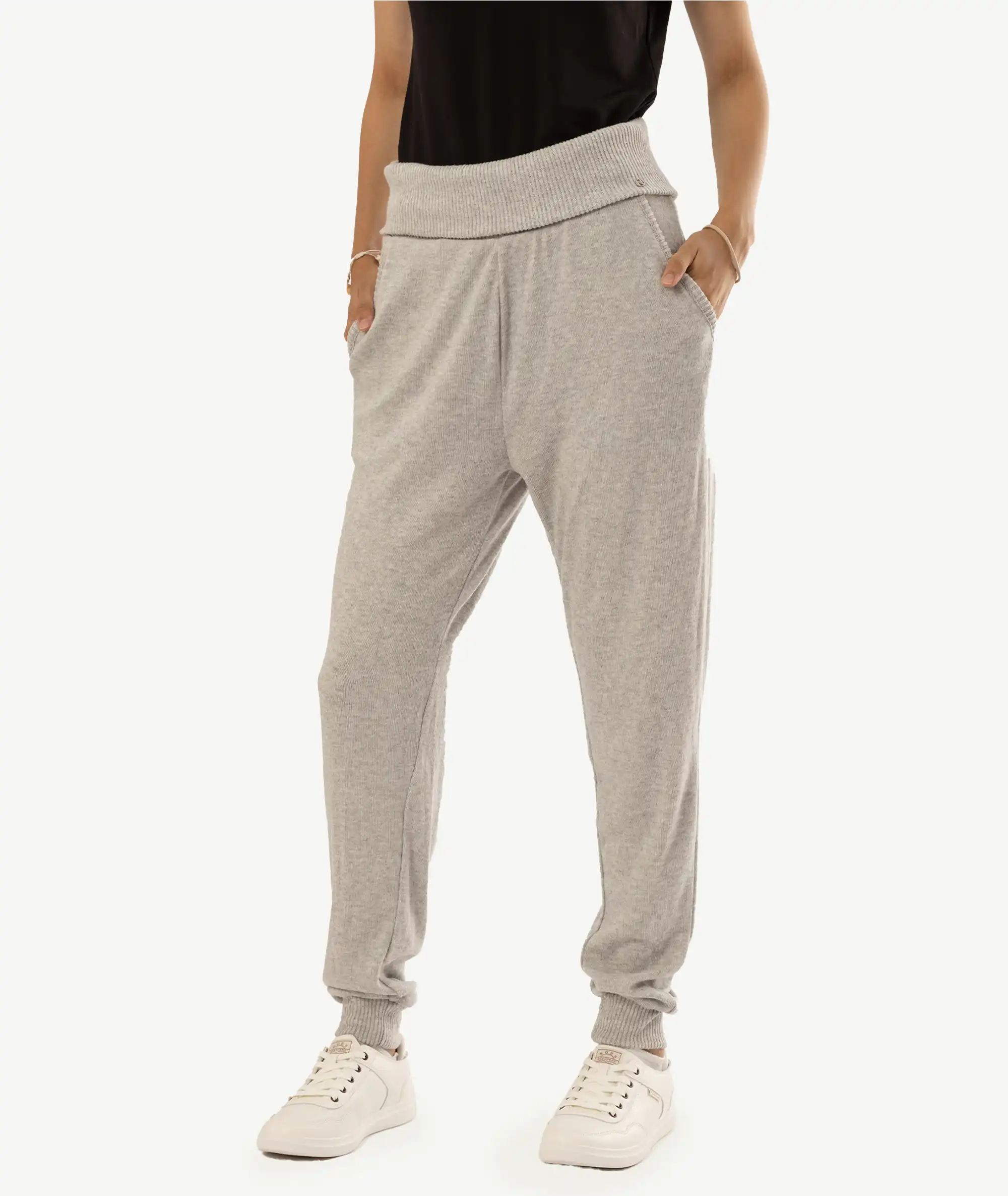 E-158022003-008_A Bas Pyjamas Next Gris Femme – Image 1