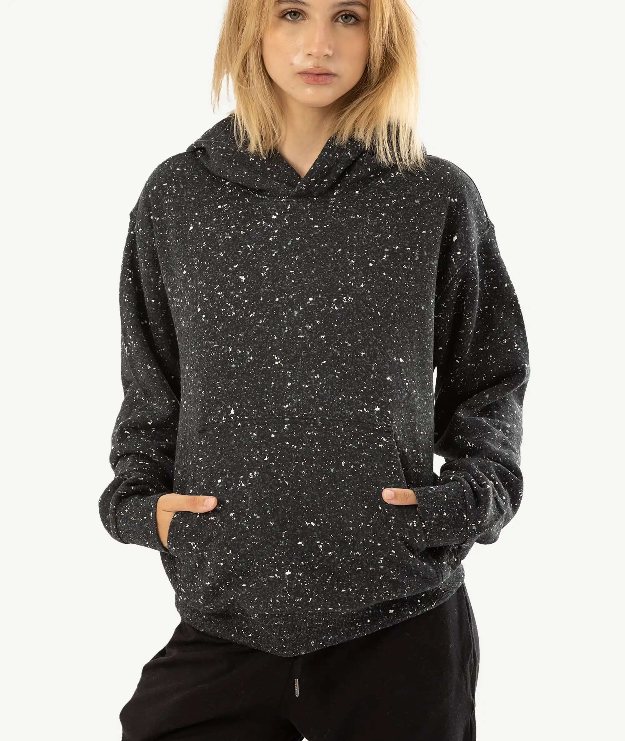 E-221010001-003_A Hoodies Tuff Athletics Noir – Image 1