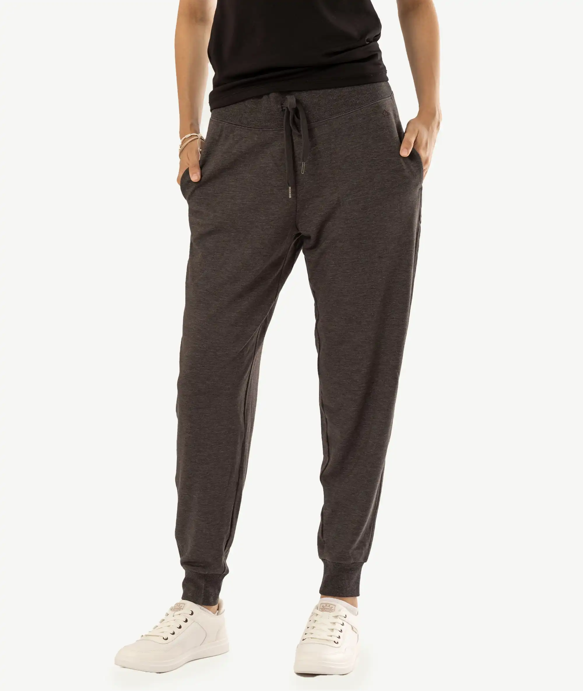 E-221022001-008_A Bas Pyjamas Tuff Athletics Gris Foncé – Image 1