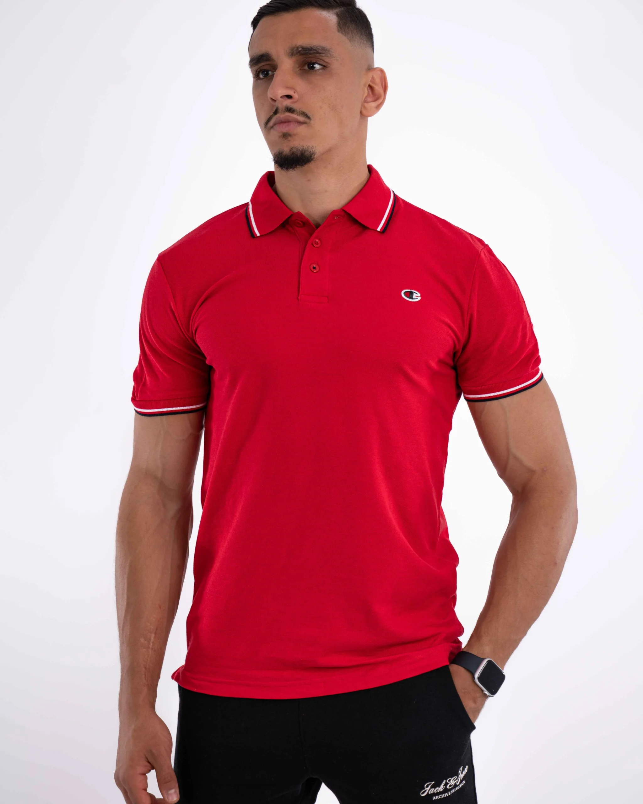 E-115020004-004_A Polo Demi-Manches Champion Rouge – Image 1