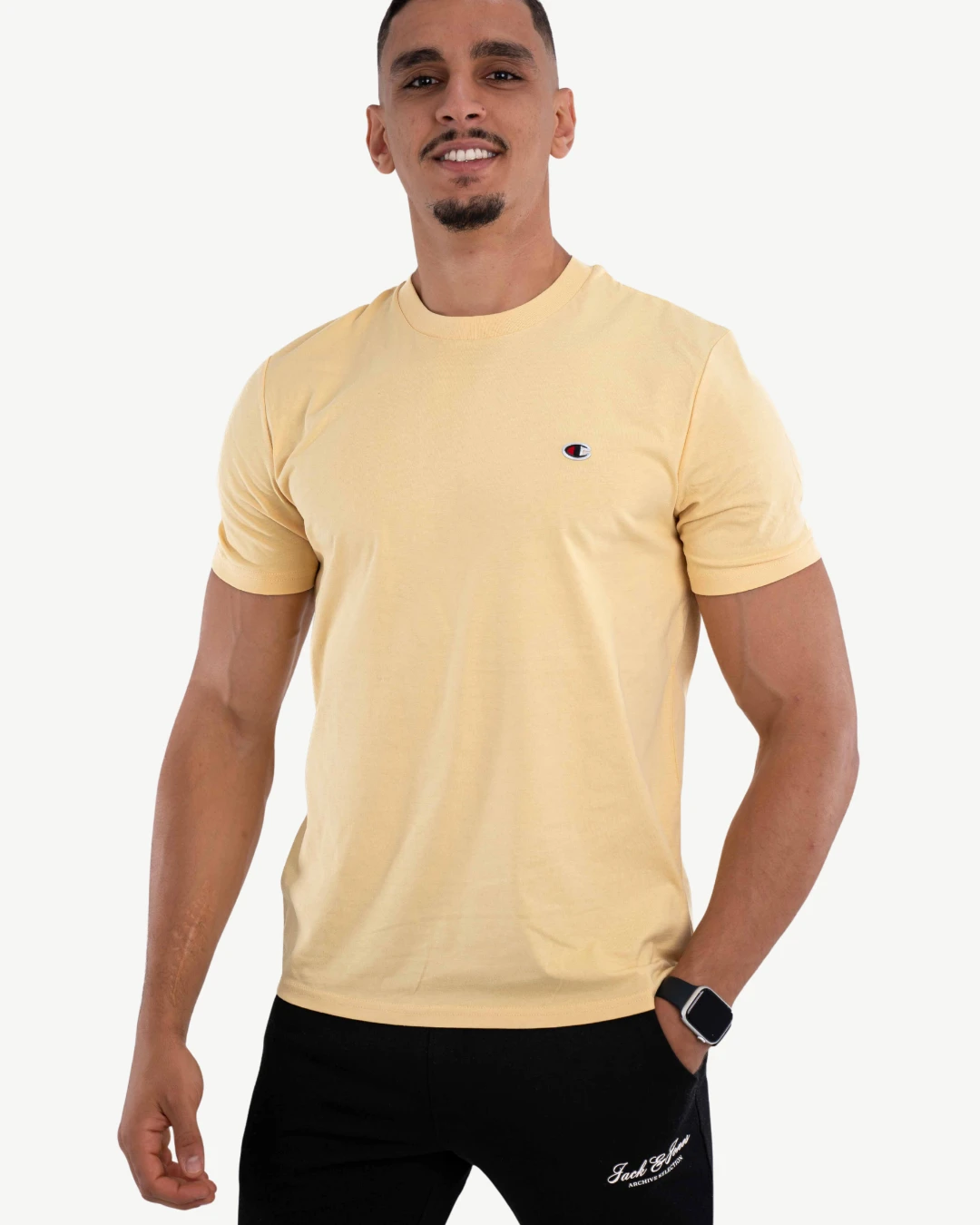 E-115034061-005_A T-Shirt Basique Champion Jaune – Image 1